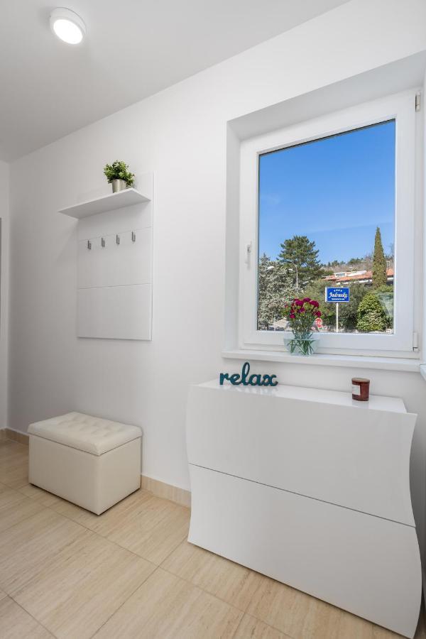 Luxury Studio Apartment Honeymoon เซลเซ ภายนอก รูปภาพ
